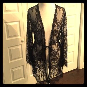 In Bloom lingerie robe